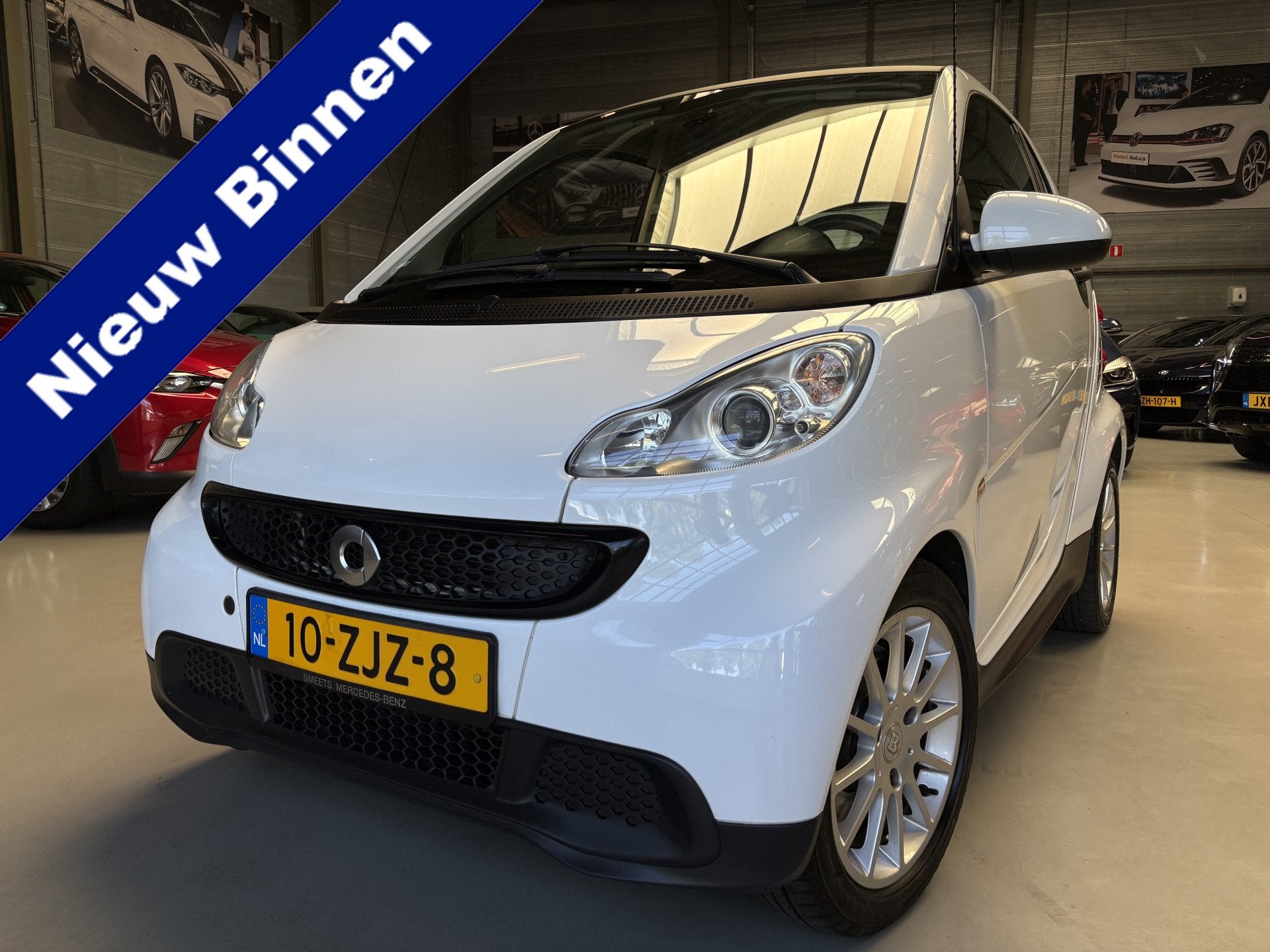Smart Fortwo Coupé 1.0 mhd Pure Airco, Cruise, Elektrische, Auto's, Smart, Automaat, Euro 5, Zwart, 18 €/maand
