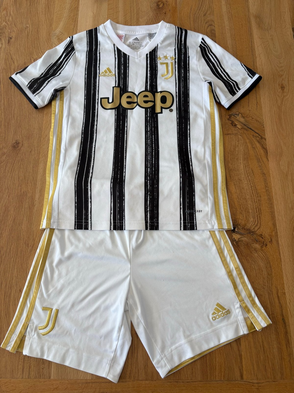 Juventus Adidas Voetbalset Jongens Maat 152, Ophalen of Verzenden, Zo goed als nieuw, Jongen, Setje