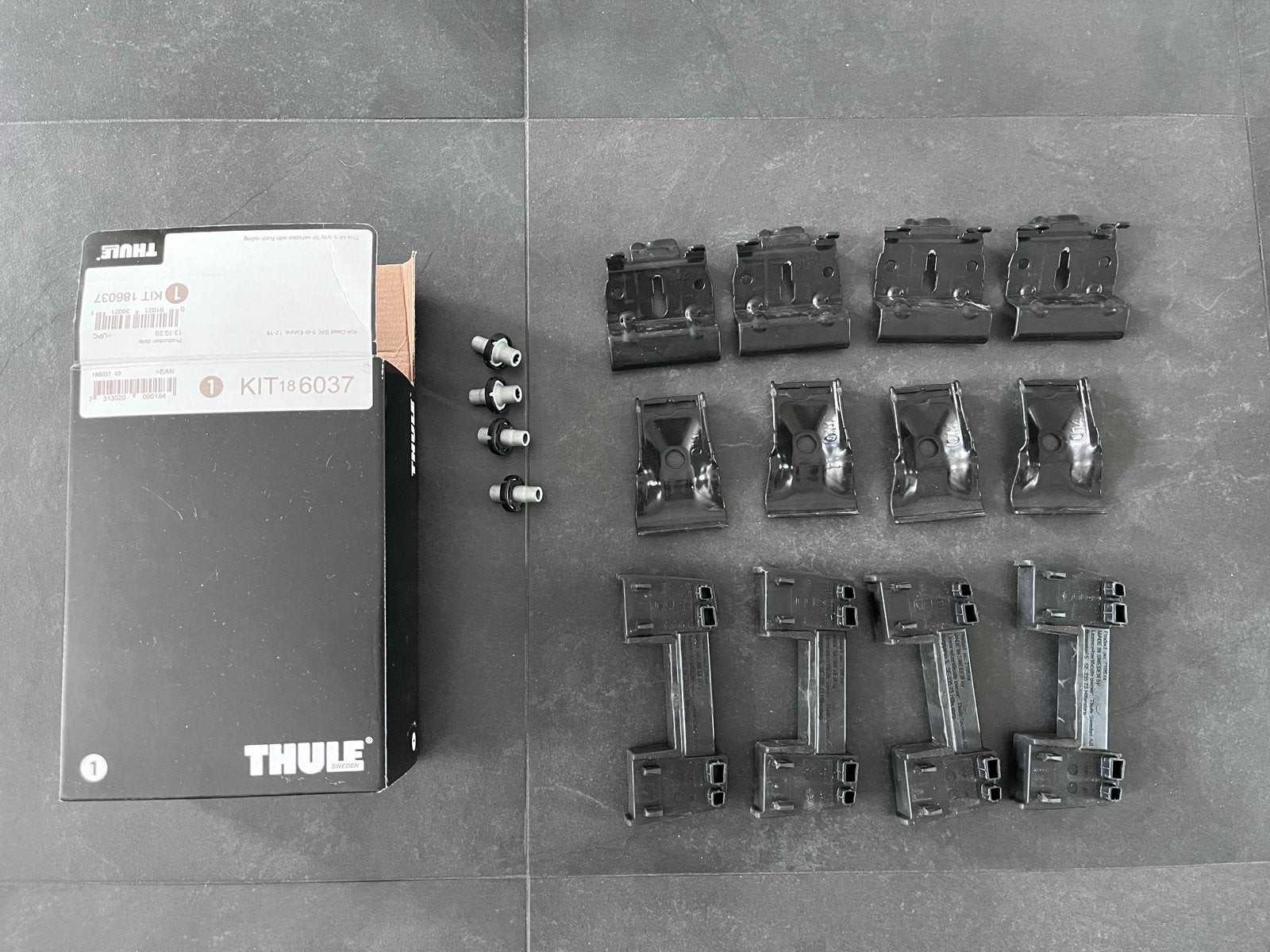 Thule Kit 186037 voor dakdragers - Kia Ceed SW, Ophalen, Zo goed als nieuw