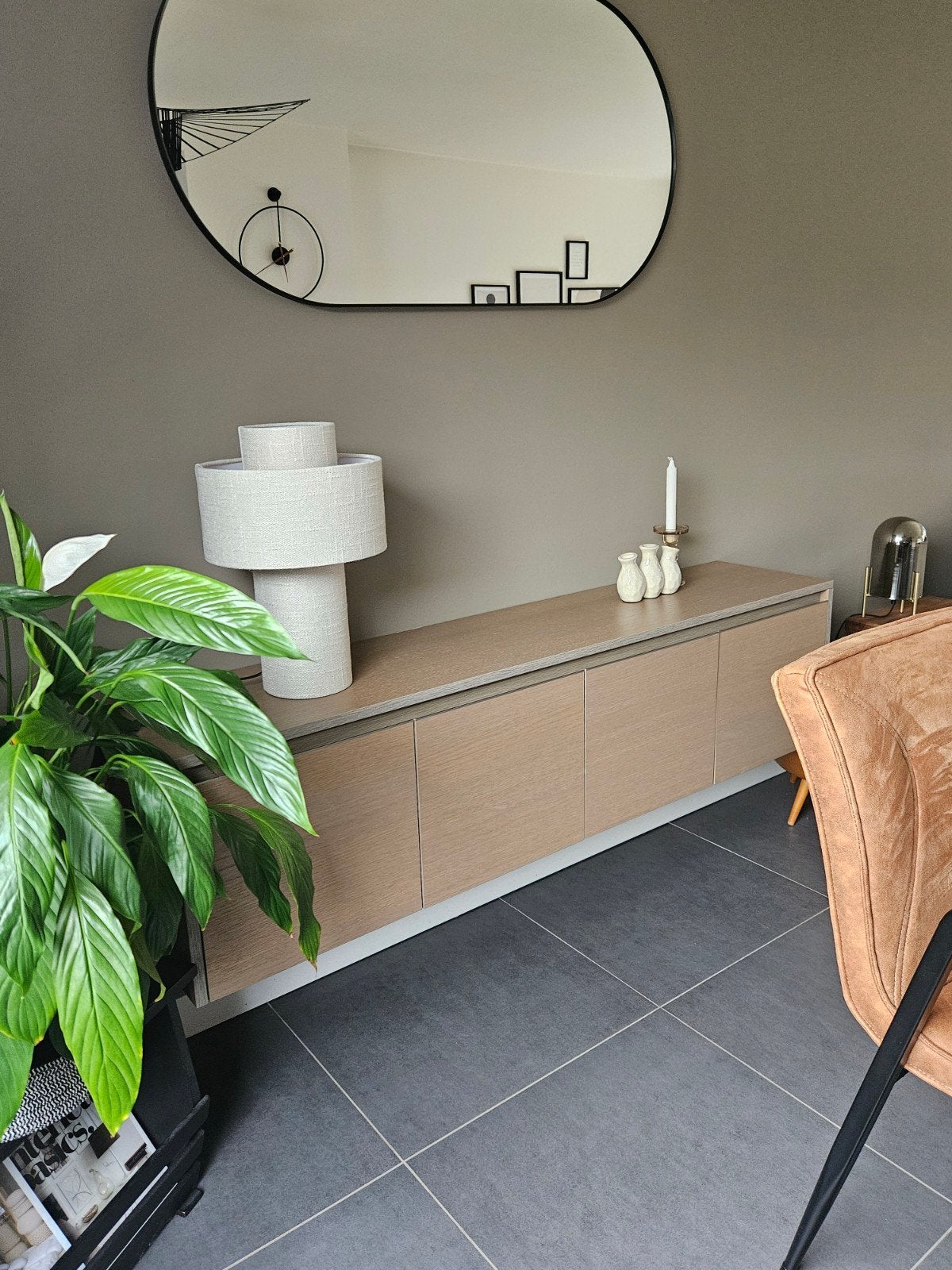 Dressoir, Ophalen, 150 tot 200 cm, Zo goed als nieuw, 25 tot 50 cm