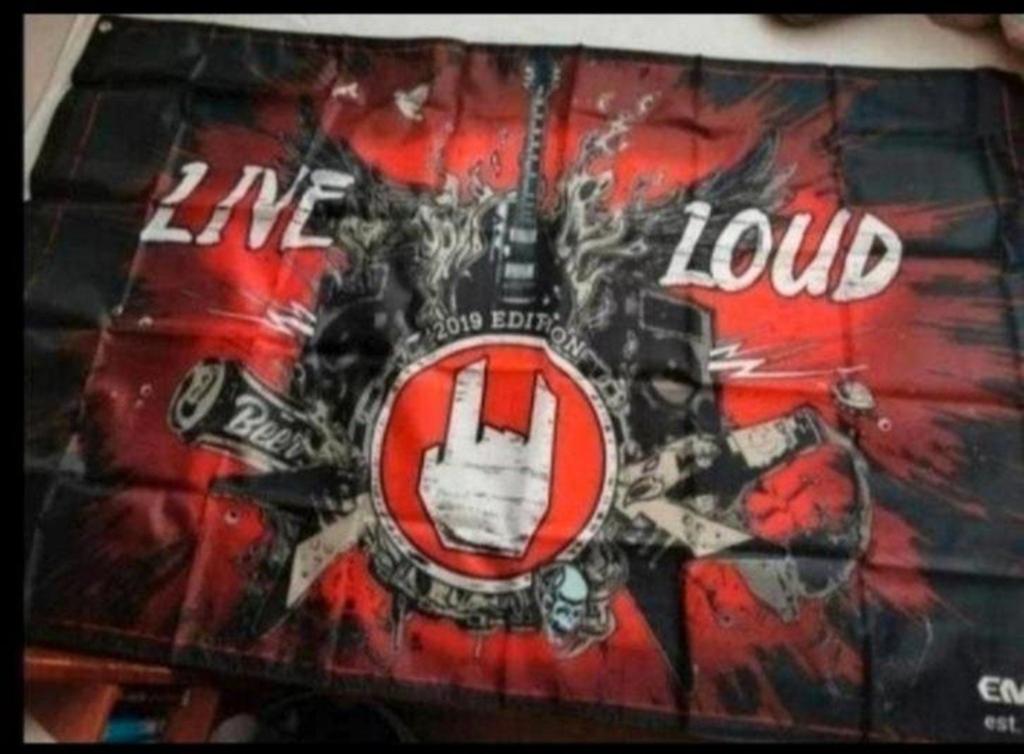 Large vlag. EMP, Ophalen, Zo goed als nieuw