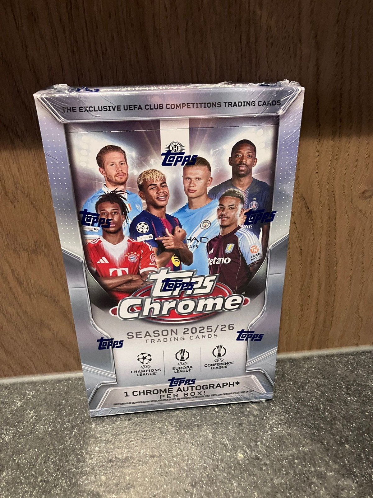 Topps Chrome UCC 2025-26 Hobby Box Nieuw en Sealed, Ophalen of Verzenden, Nieuw, Boosterbox