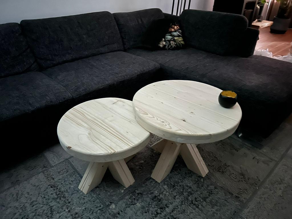 Foto 4 van Salontafels van gebeitst steigerhout.