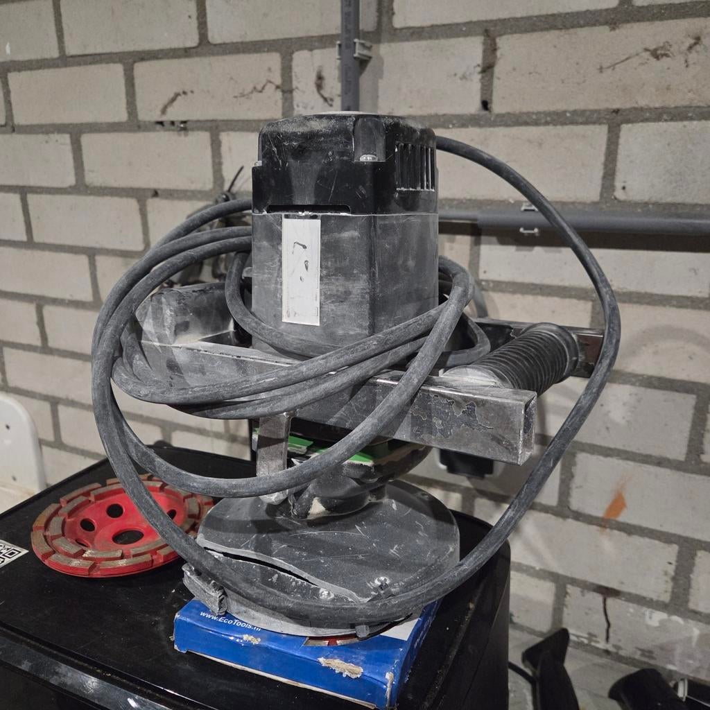 Vesto Betonschuurmachine - Krachtige Schuurmachine, Ophalen, Gebruikt, 1200 watt of meer, Overige typen