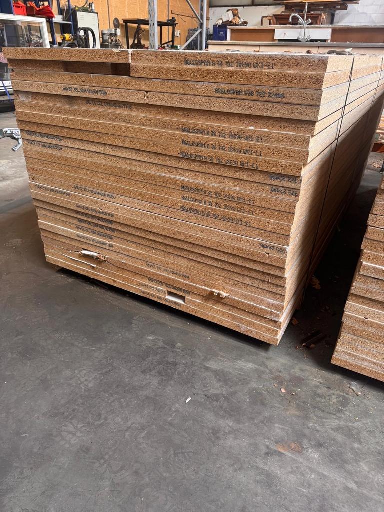 Grote partij platen 125x250, Ophalen, Gebruikt, Hout, 20 tot 50 mm