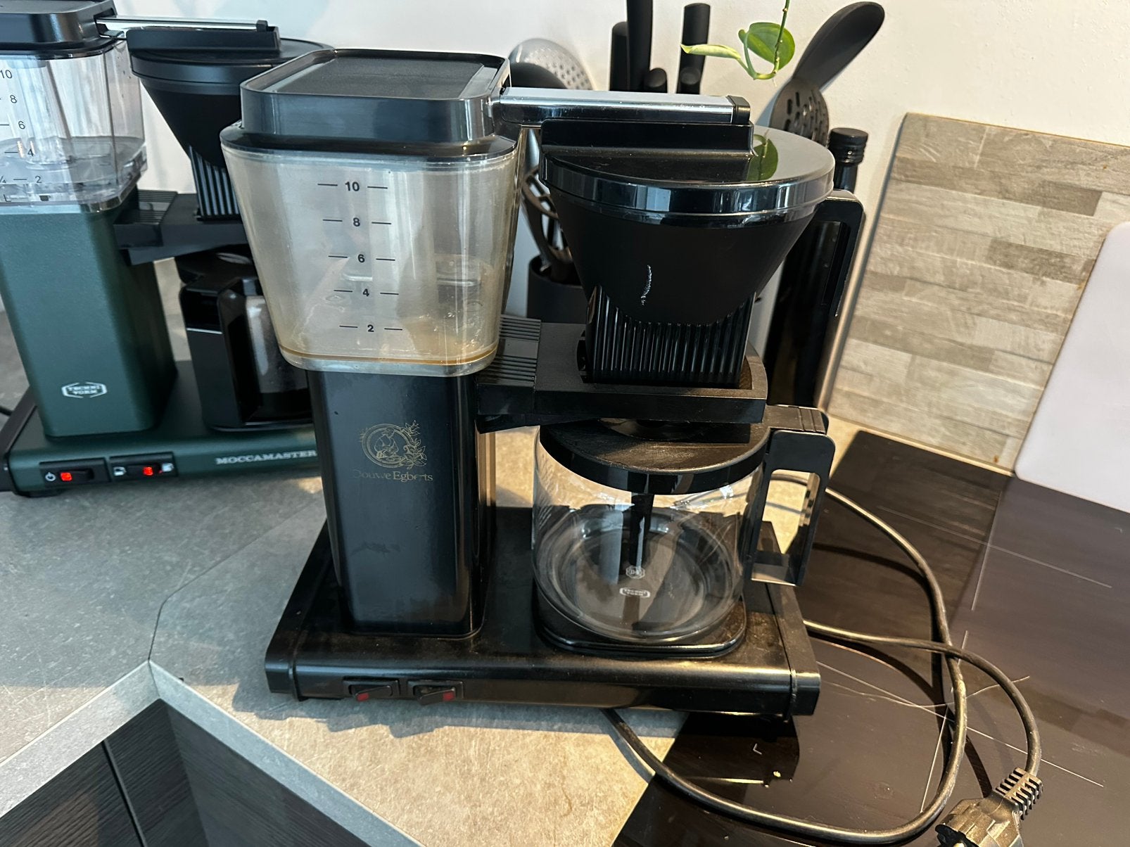 douwe egberts mokkamaster zwart technivorm, Stoompijpje, Gebruikt, 10 kopjes of meer, Koffiemachine