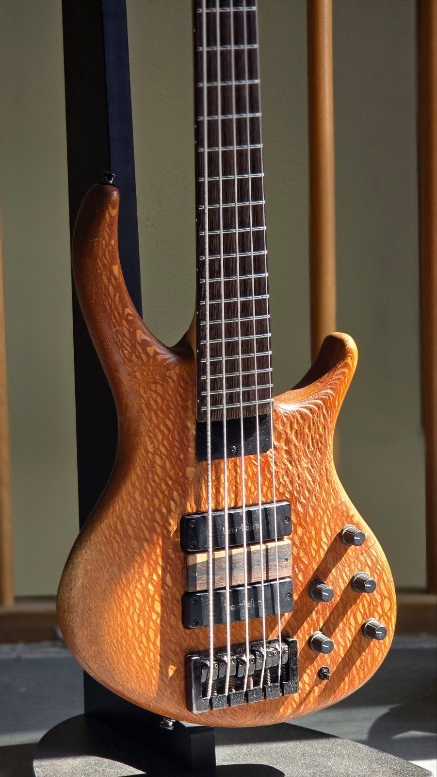 Gitaar & basgitaar reparatie | Afstellen | Refret | Upgrades, Elektrische instrumenten