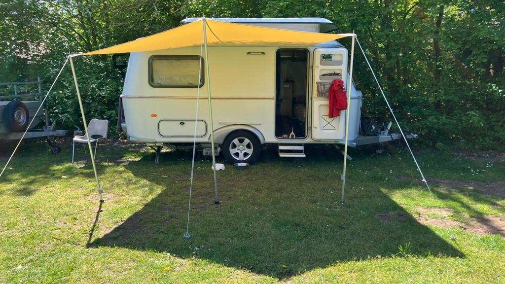 Eriba triton touring 410, Standaardzit, 2 aparte bedden, Particulier, 4 tot 5 meter
