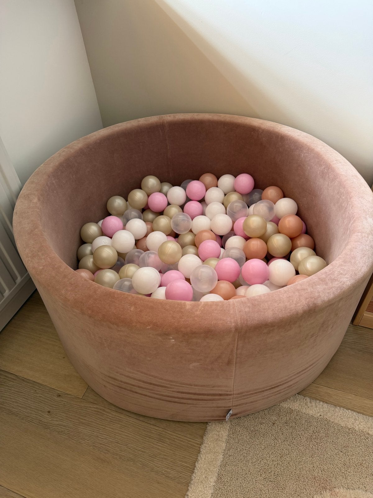 Moje Ballenbak XL rond 90x40 soft velvet dark beige, Ophalen, Zo goed als nieuw, Overige typen