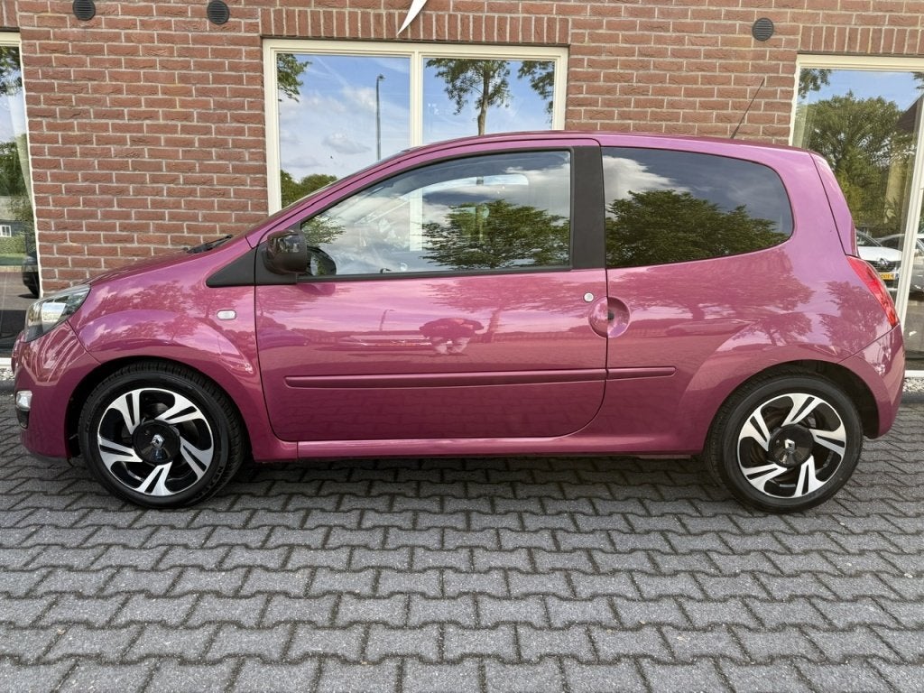 Renault Twingo 1.2 16V Dynamique NIEUWE APK / AIRCO / RIJDT, Auto's, Gebruikt, Zwart, 4 stoelen, Bedrijf