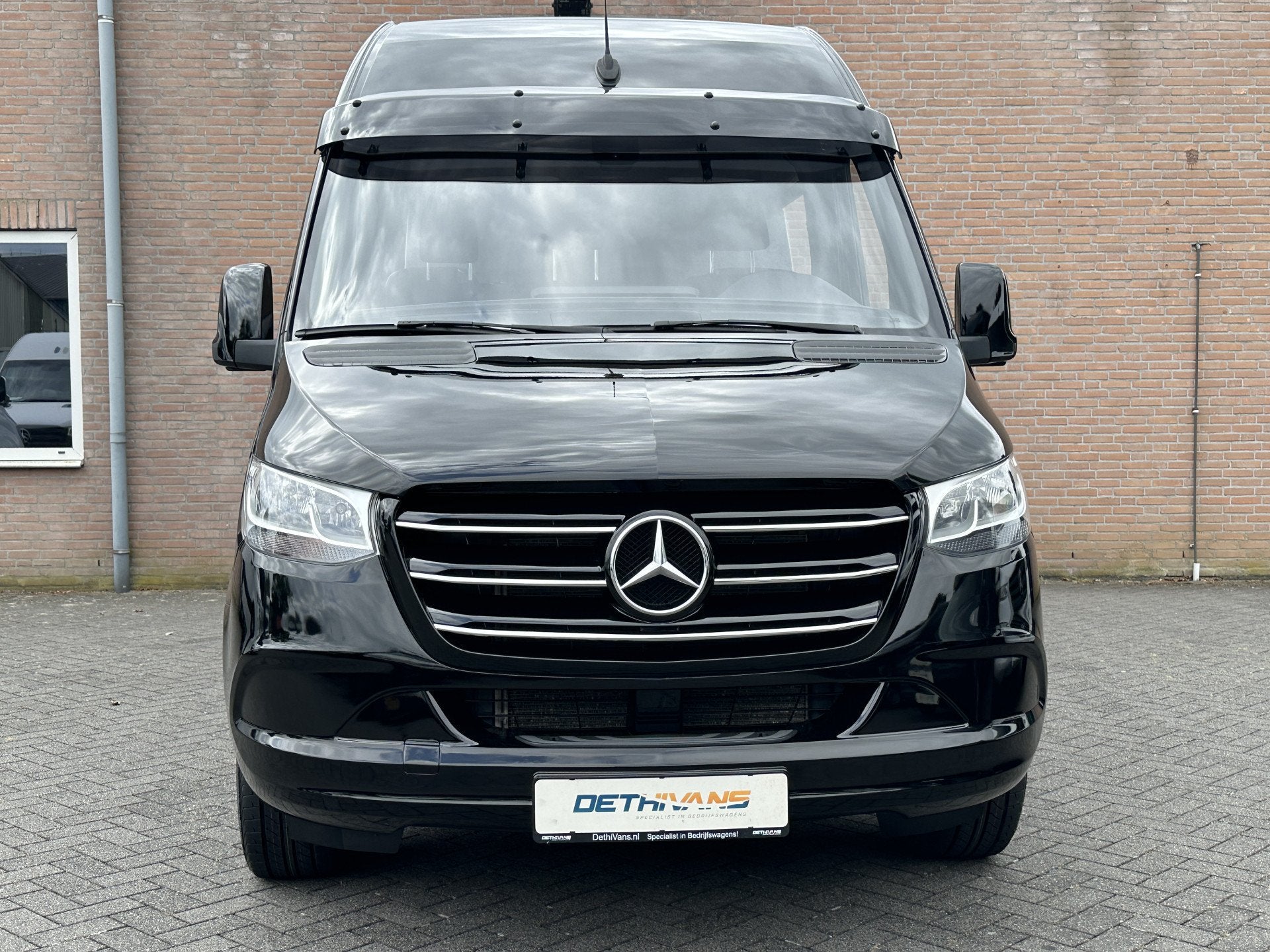 Foto 14 van Mercedes-Benz Sprinter 317CDI 170PK L3H2 Dubbelcabine 6-Pers