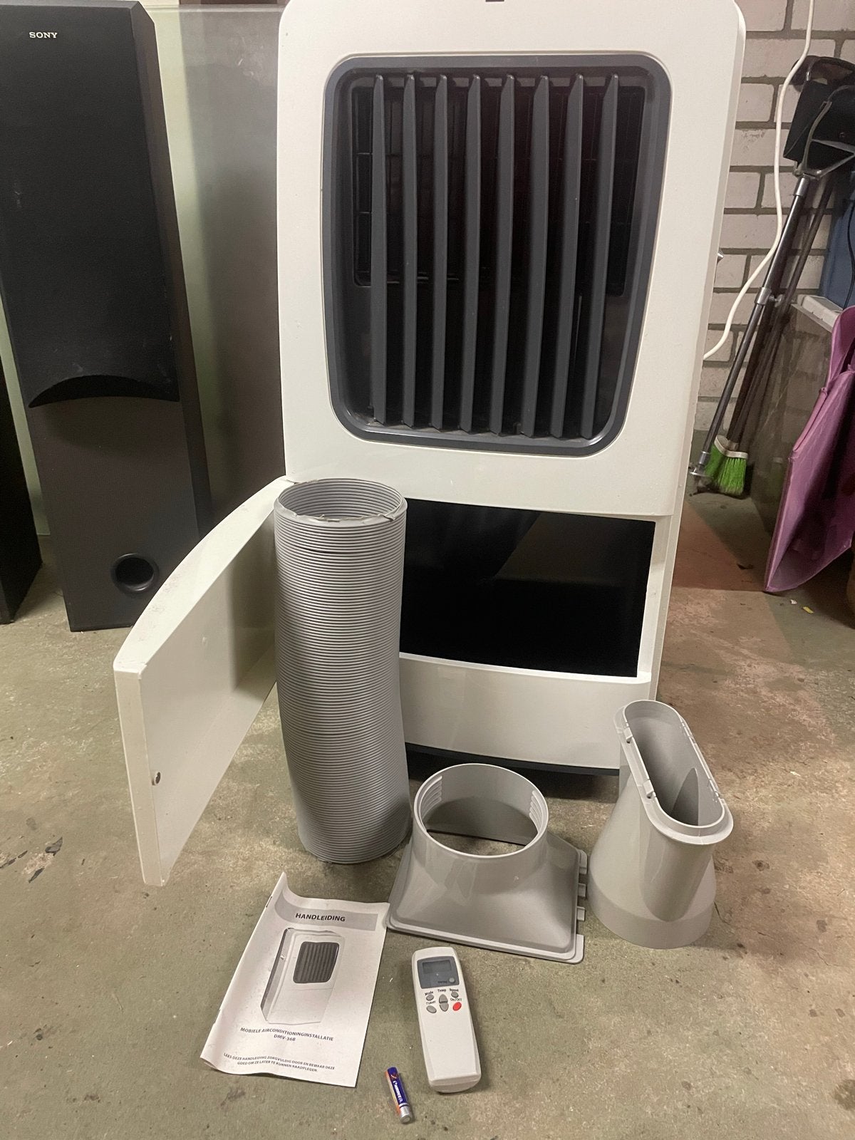 Mobiele airco Dario DMV-36B met afstandsbediening, Witgoed en Apparatuur, Airco's, Ophalen, Gebruikt, Minder dan 60 m³, 3 snelheden of meer