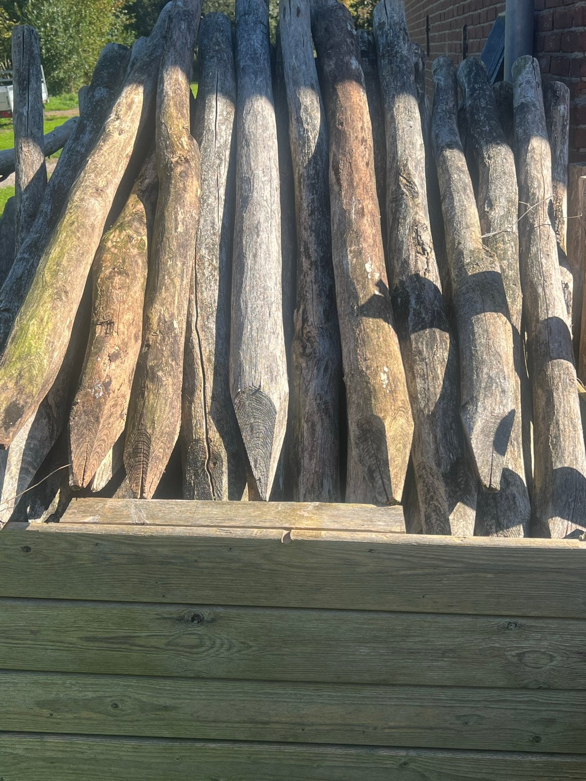 75 Robinia palen 1.50m x 10cm - Ideaal voor schapenhek, Tuin en Terras, Gebruikt, Palen, Ophalen of Verzenden, Hardhout
