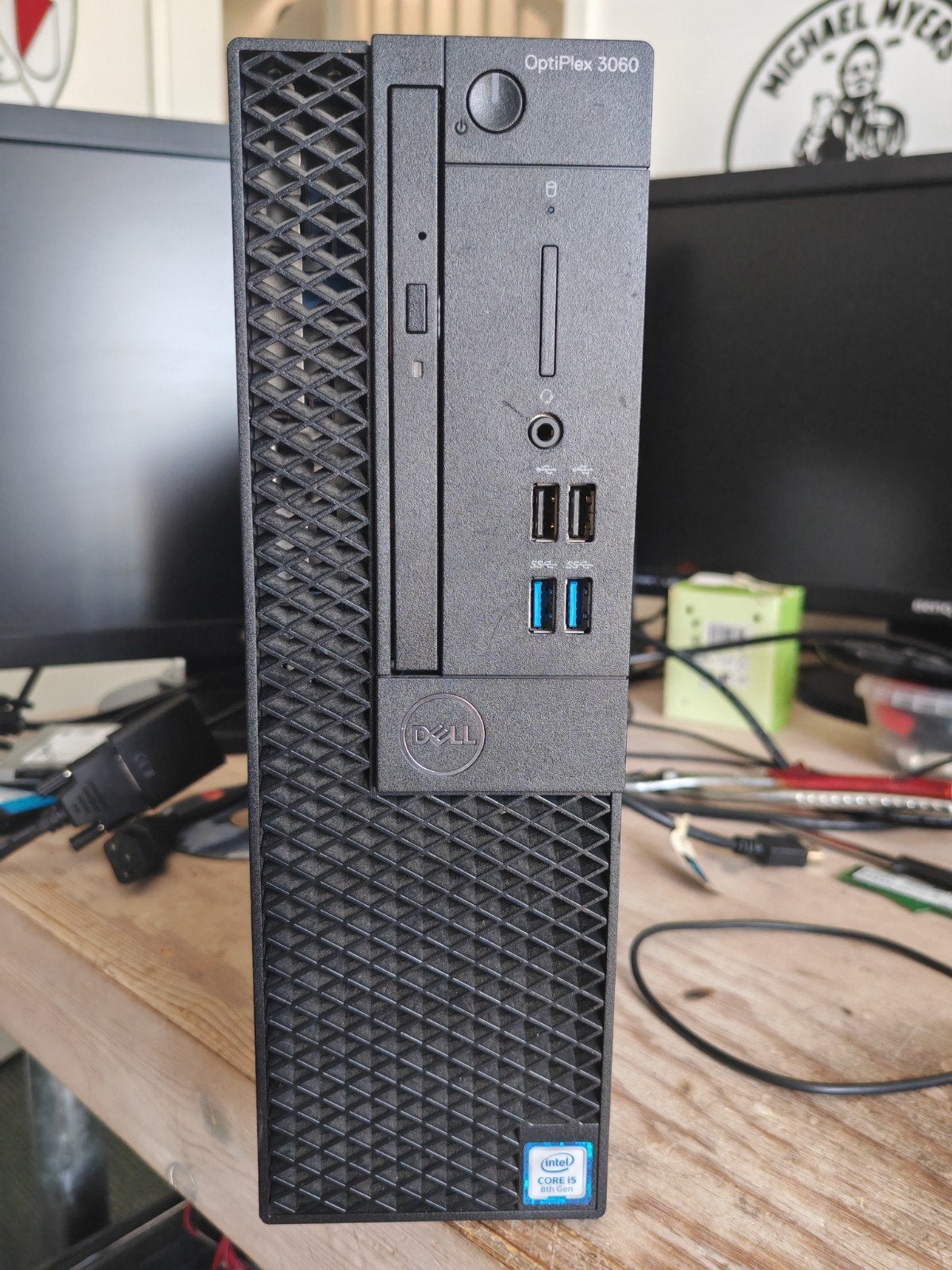 Te koop complete set van dell, Computers en Software, Desktop Pc's, Met monitor, 256 GB, Dell optiplex, 8 GB