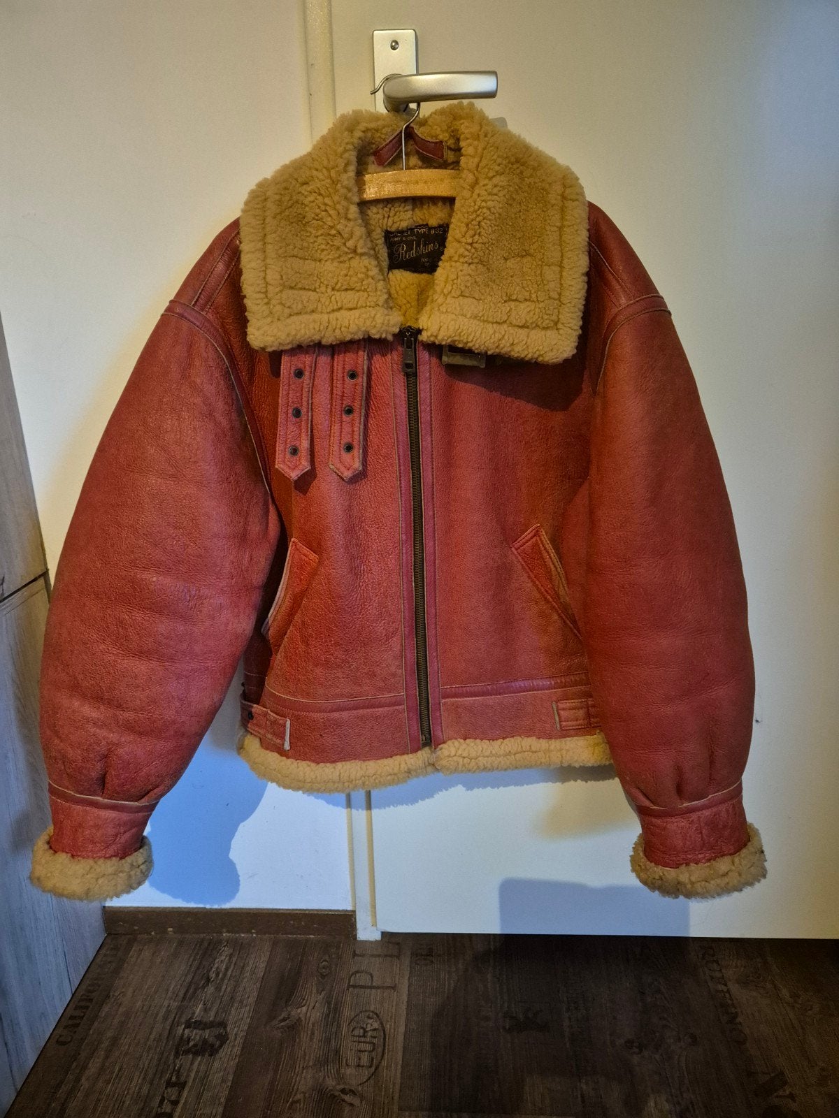 Redskins B32 Leren/lammy Pilotenjack - Zo goed als nieuw, Maat 56/58 (XL), Ophalen of Verzenden, Zo goed als nieuw, Rood