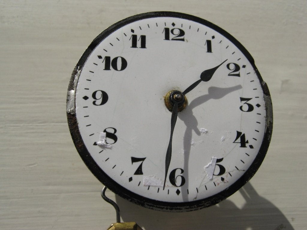 Antiek Uurwerk van een klok, Verzenden