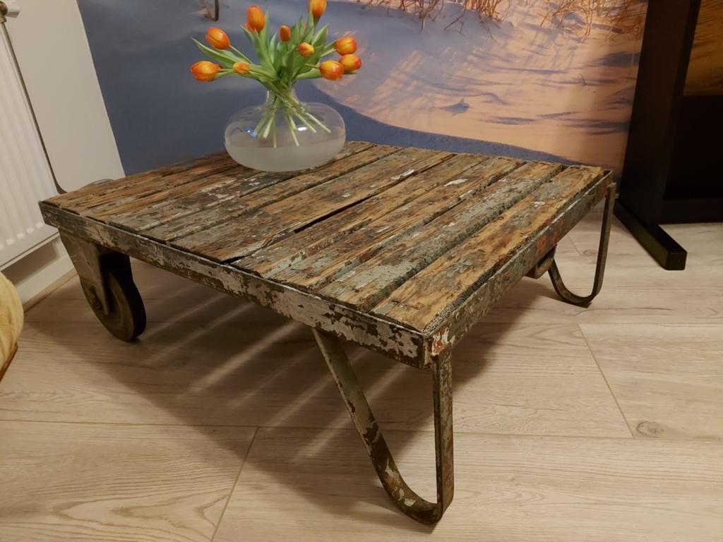 Stoere industriële salontafel, Ophalen