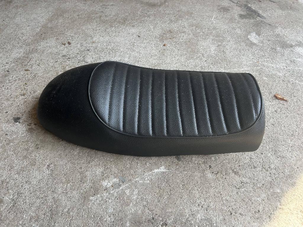 Cafe Racer Zadel | Motor zadel | Zwart | Nieuw, Motoren, Onderdelen | Merk-onafhankelijk, Ophalen of Verzenden, Nieuw