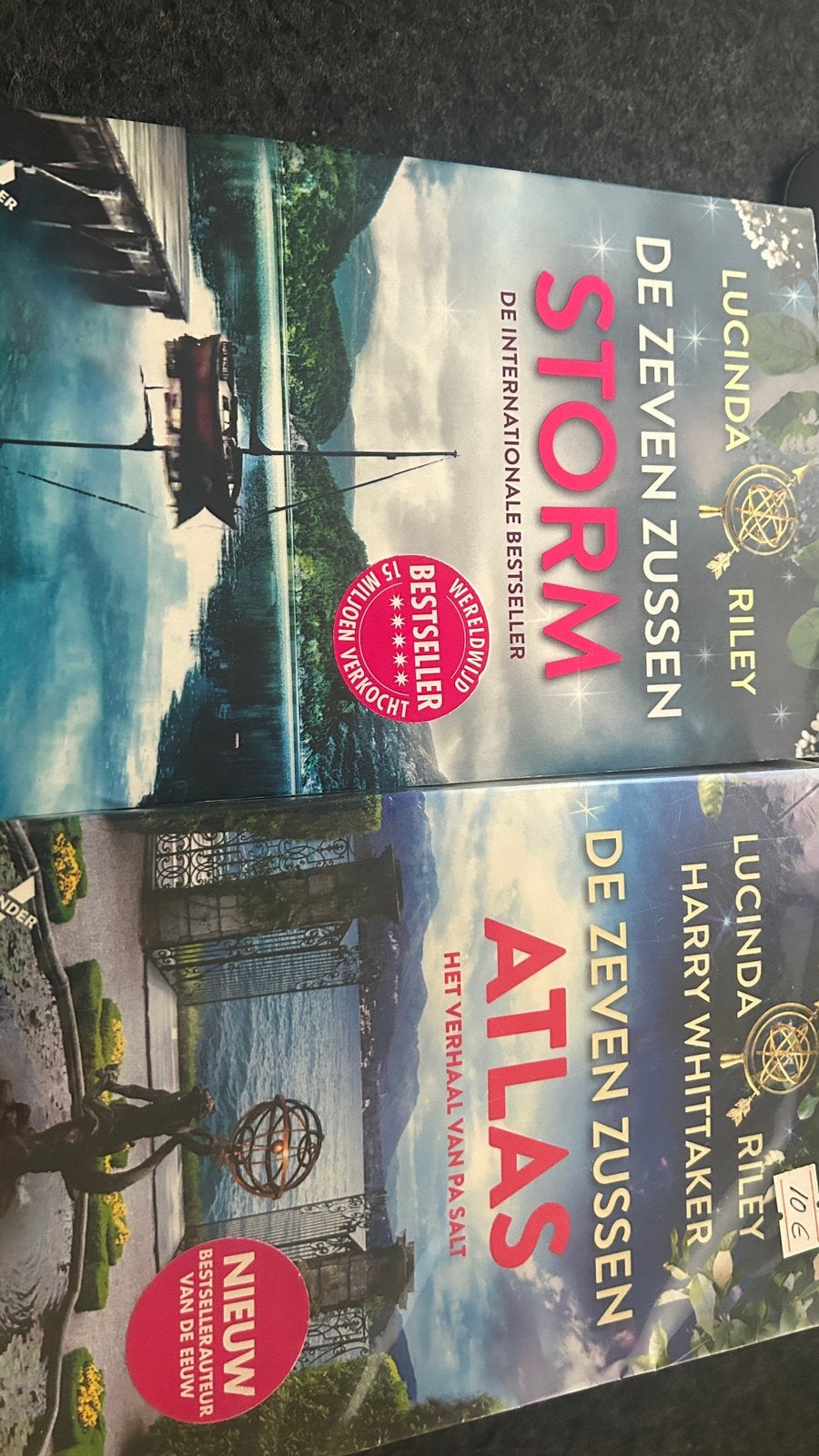 De zeven zussen Storm en Atlas ( 2 boeken), Boeken, Ophalen, Zo goed als nieuw