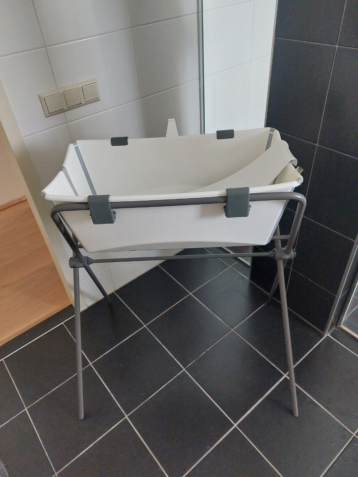Stokke Flexi Bad opvouwbaar met newbornzitje, Kinderen en Baby's, Ophalen, Zo goed als nieuw, Badje, Overige merken