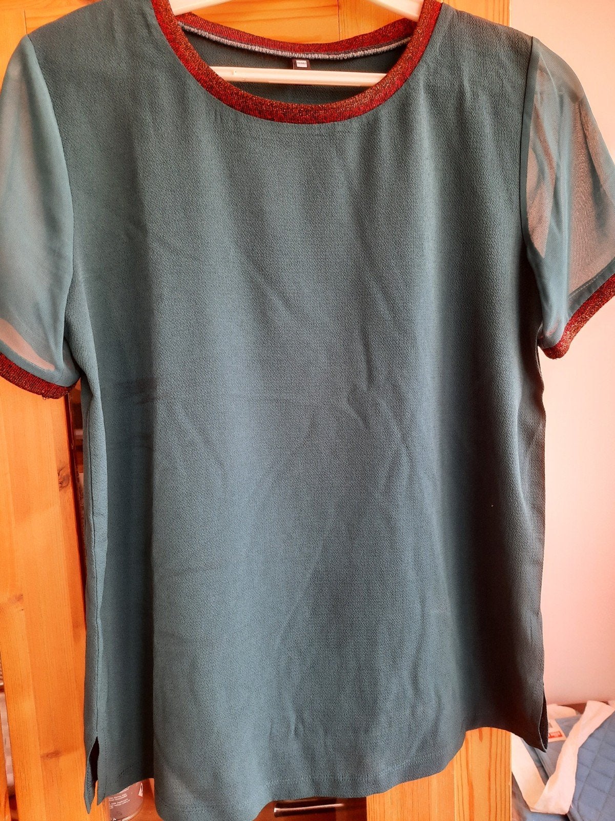Hema T-shirt met korte mouwen en glitterdetails, Kleding | Dames, T-shirts, Ophalen of Verzenden, Korte mouw, Maat 36 (S), Gedragen