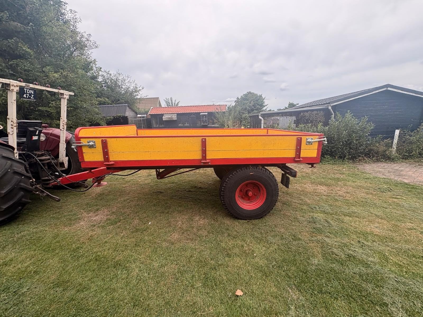 Miedema Kipper - 300x180 - Opgeknapt met Kenteken, Ophalen of Verzenden