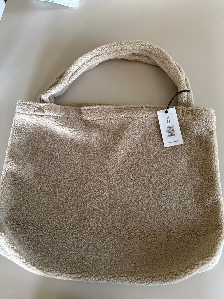 Gloednieuwe Studio Noos Amsterdam Mombag - Ecru Teddy, Ophalen of Verzenden, Zo goed als nieuw, Dame