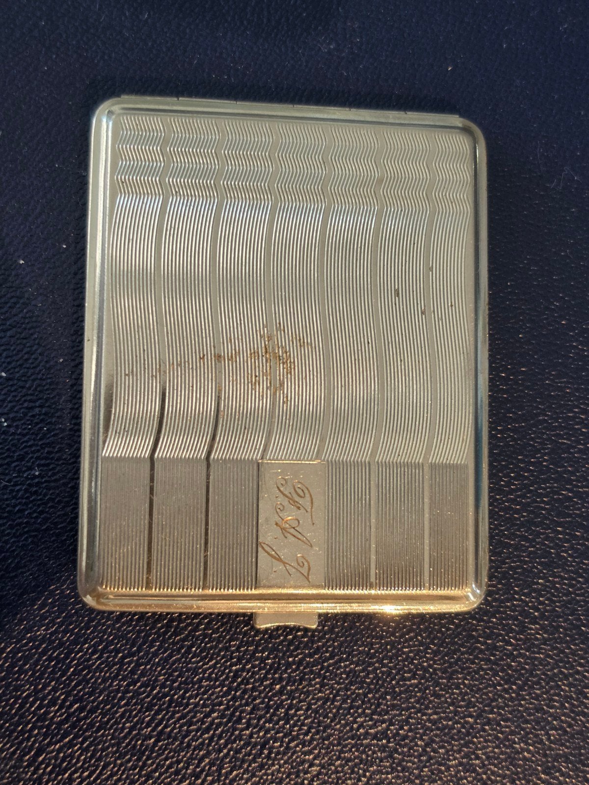 Vintage sigarettendoosje met initialen - zilverkleurig, Ophalen of Verzenden, Gebruikt, Tabaksdoos of Verpakking