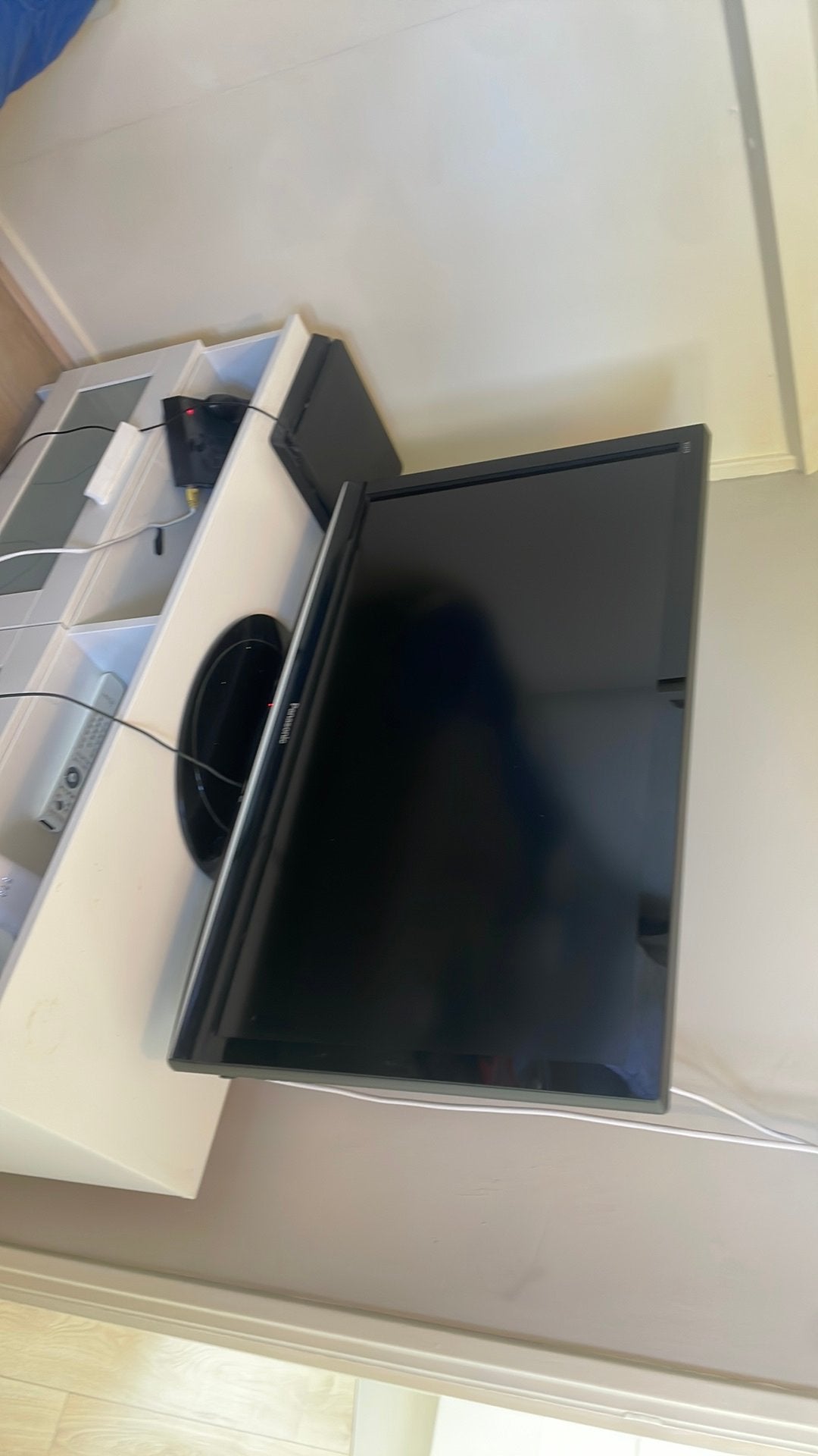 Panasonic tv + tv kast, Ophalen, Minder dan 50 cm, Gebruikt, Minder dan 100 cm