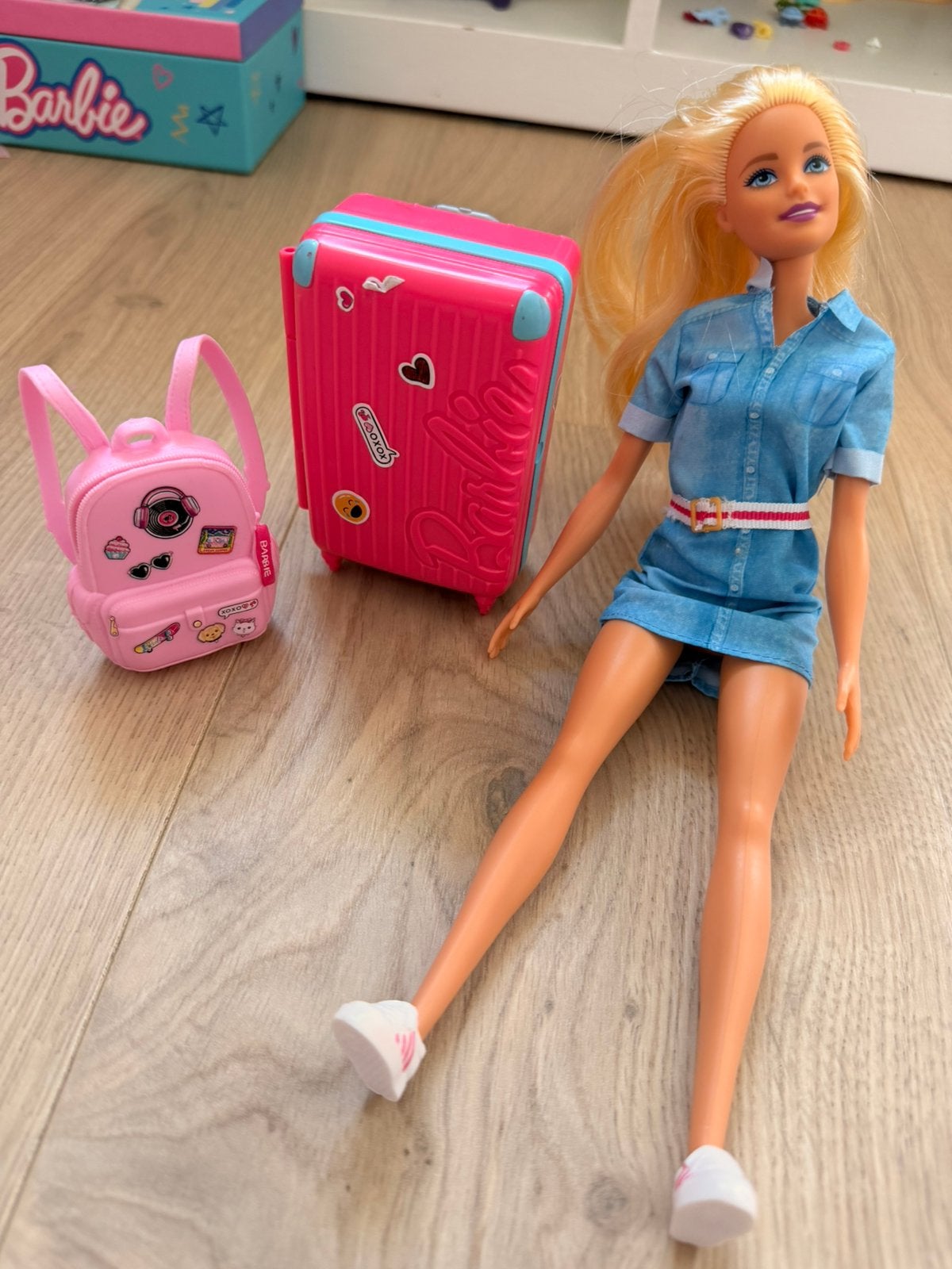 Barbie set met auto, boerderij, salon, Ophalen, Gebruikt, Barbie