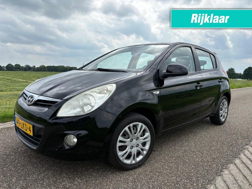 Hyundai I20 1.2I ACTIVE / AIRCO / INRUILTOPPER, Auto's, 450 kg, Gebruikt, 31 €/maand, Zwart