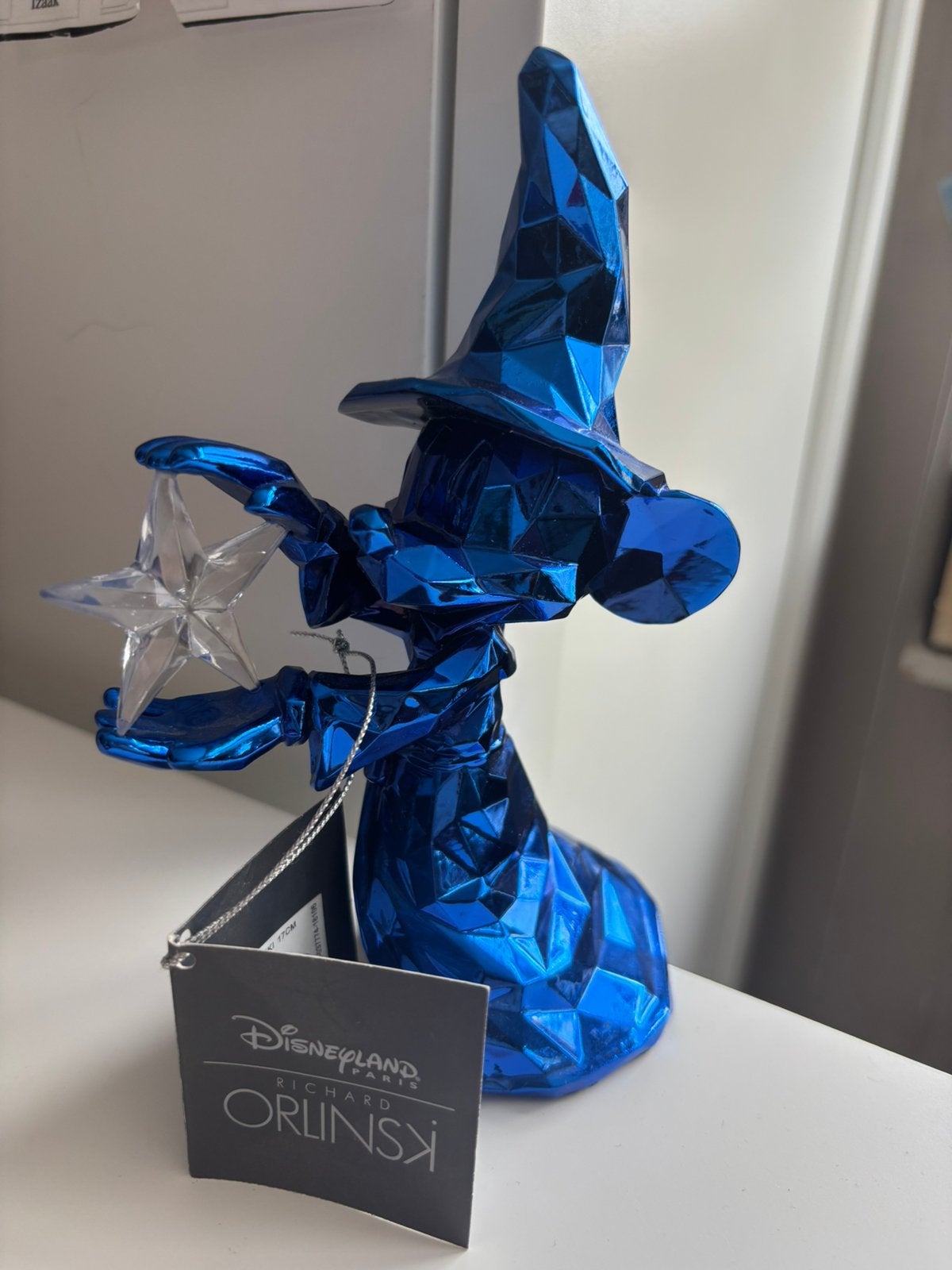 Disney Mickey Mouse Sorcerer beeldje - Blauw, Ophalen of Verzenden, Mickey Mouse, Zo goed als nieuw, Beeldje of Figuurtje