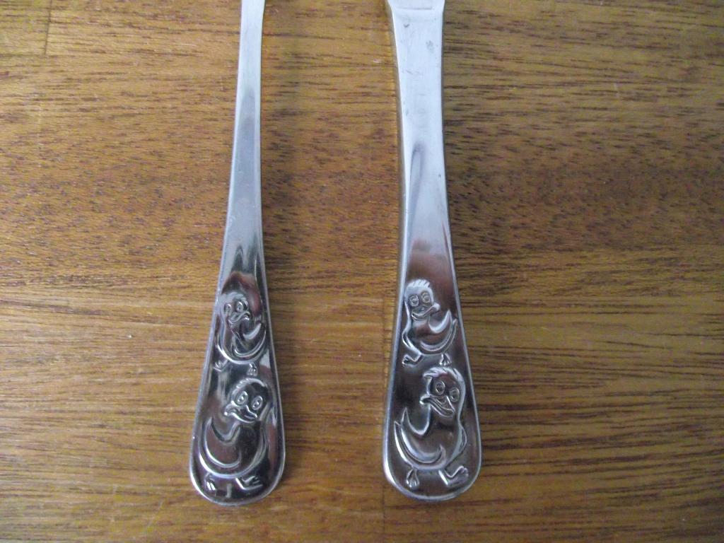 RVS Keltum kinderbestek eend mes 19cm v Kempen en Begeer p s, Ophalen of Verzenden, Zo goed als nieuw, Rvs of Chroom, Vaatwasserbestendig