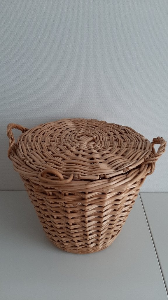 Rieten mand, Huis en Inrichting, Woonaccessoires | Schalen en Manden, Ophalen, Gebruikt, Mand, Rond