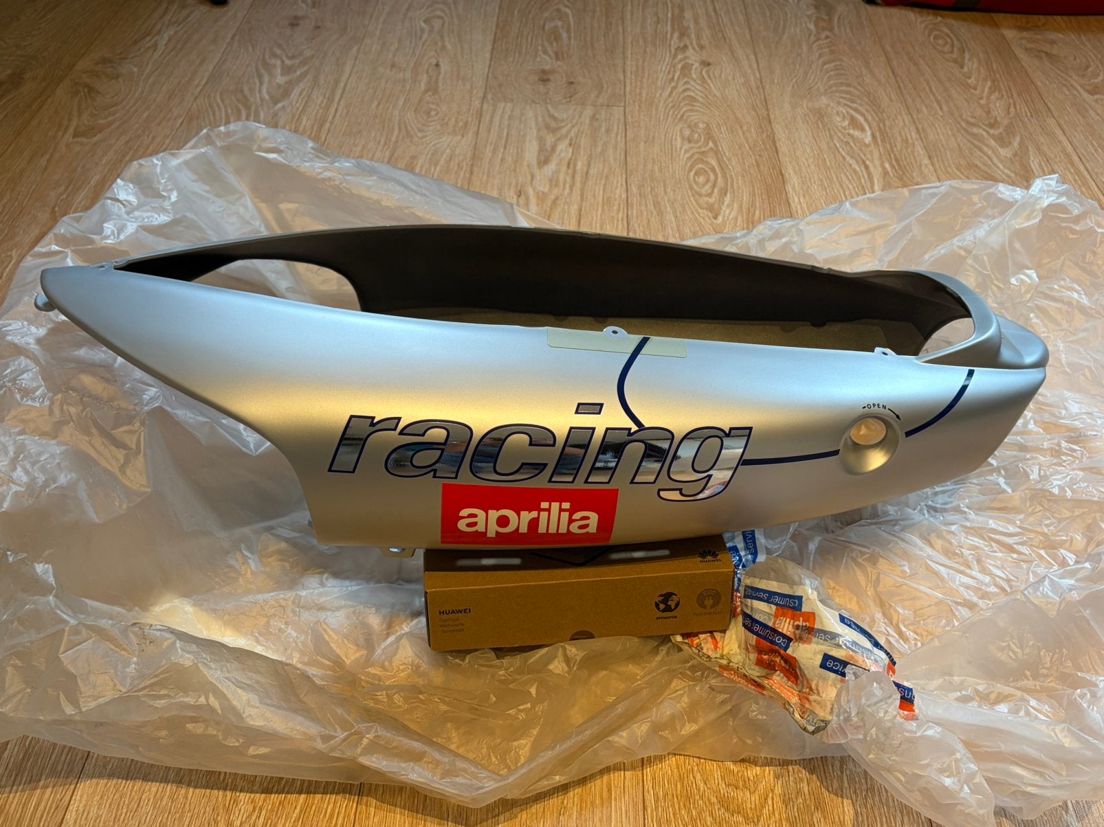 Achterkap achterkuip Aprilia SR Racing Replica ValeRossi, Fietsen en Brommers, Ophalen of Verzenden, Nieuw, Kap, Aprilia