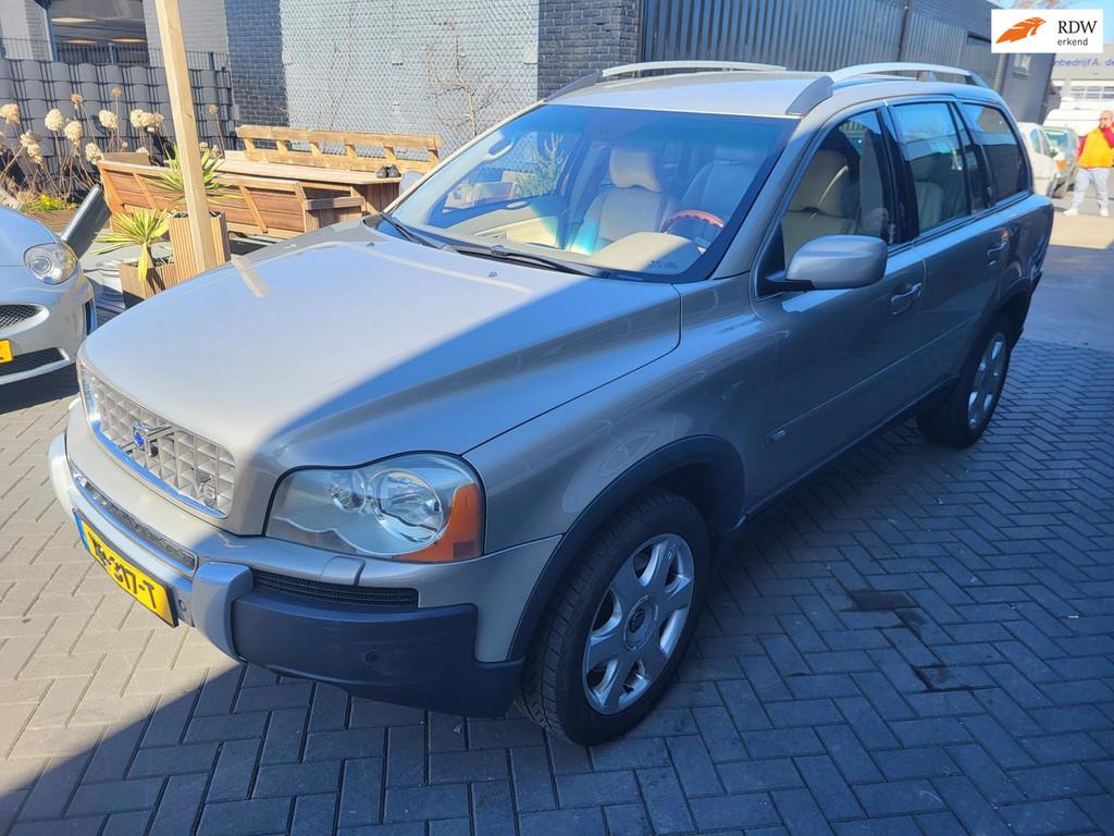 Volvo XC90 4.4 V8 Momentum autom 7 pers, Gebruikt, 138 €/maand, Leder, Bedrijf