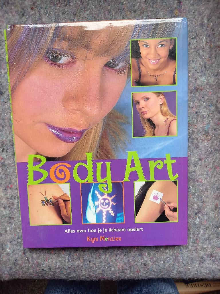Body art/Kym Menzis, Ophalen of Verzenden, Gelezen, Kym Menzis
