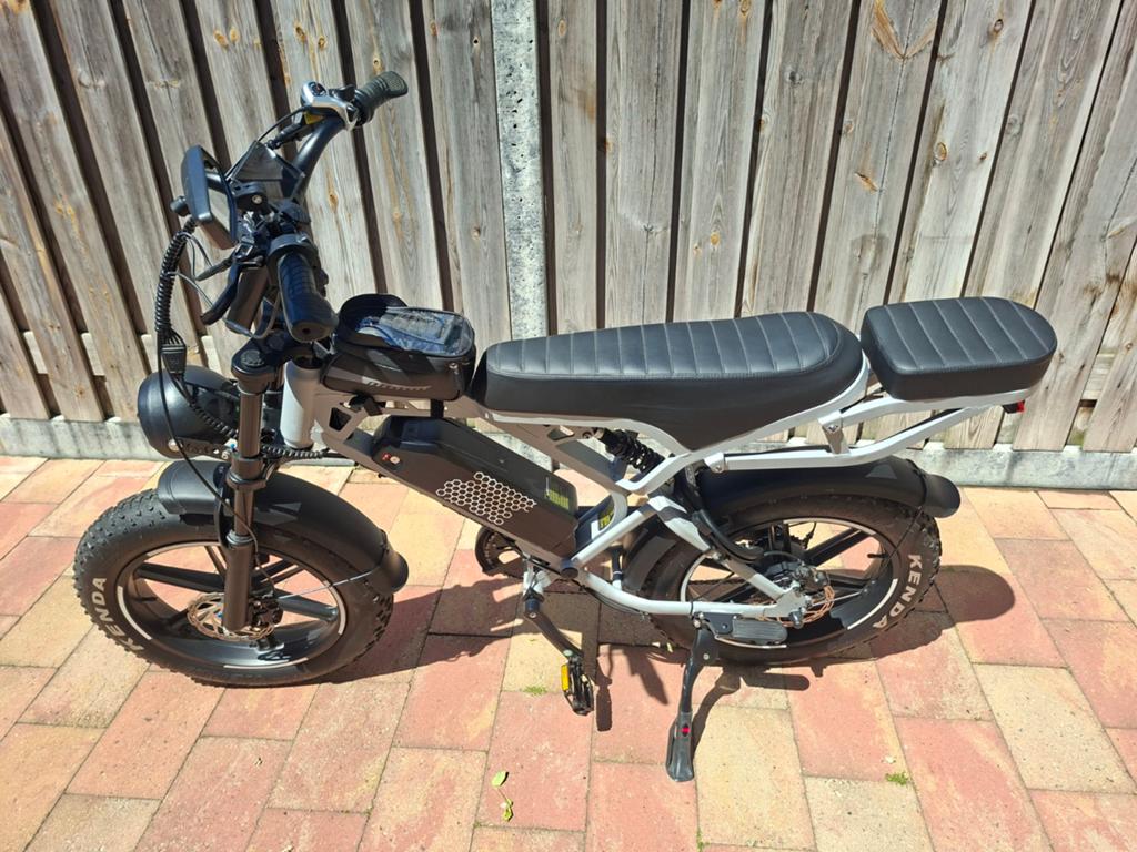 Fatbike v20 pro lichtgrijs nieuwstaat nfc chip achterslot, Fietsen en Brommers, Elektrische fietsen, 59 cm of meer, Ophalen, Zo goed als nieuw