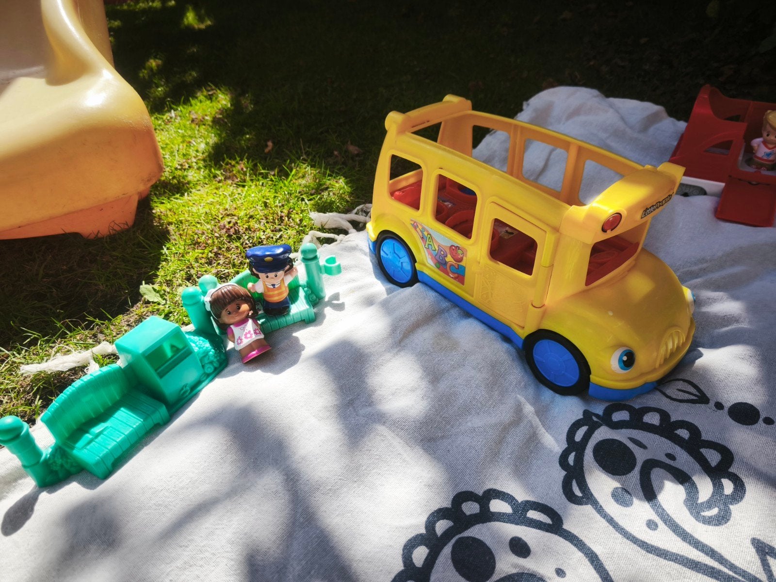 Little People Schoolbus en bankje, Ophalen, Gebruikt, Jongen of Meisje