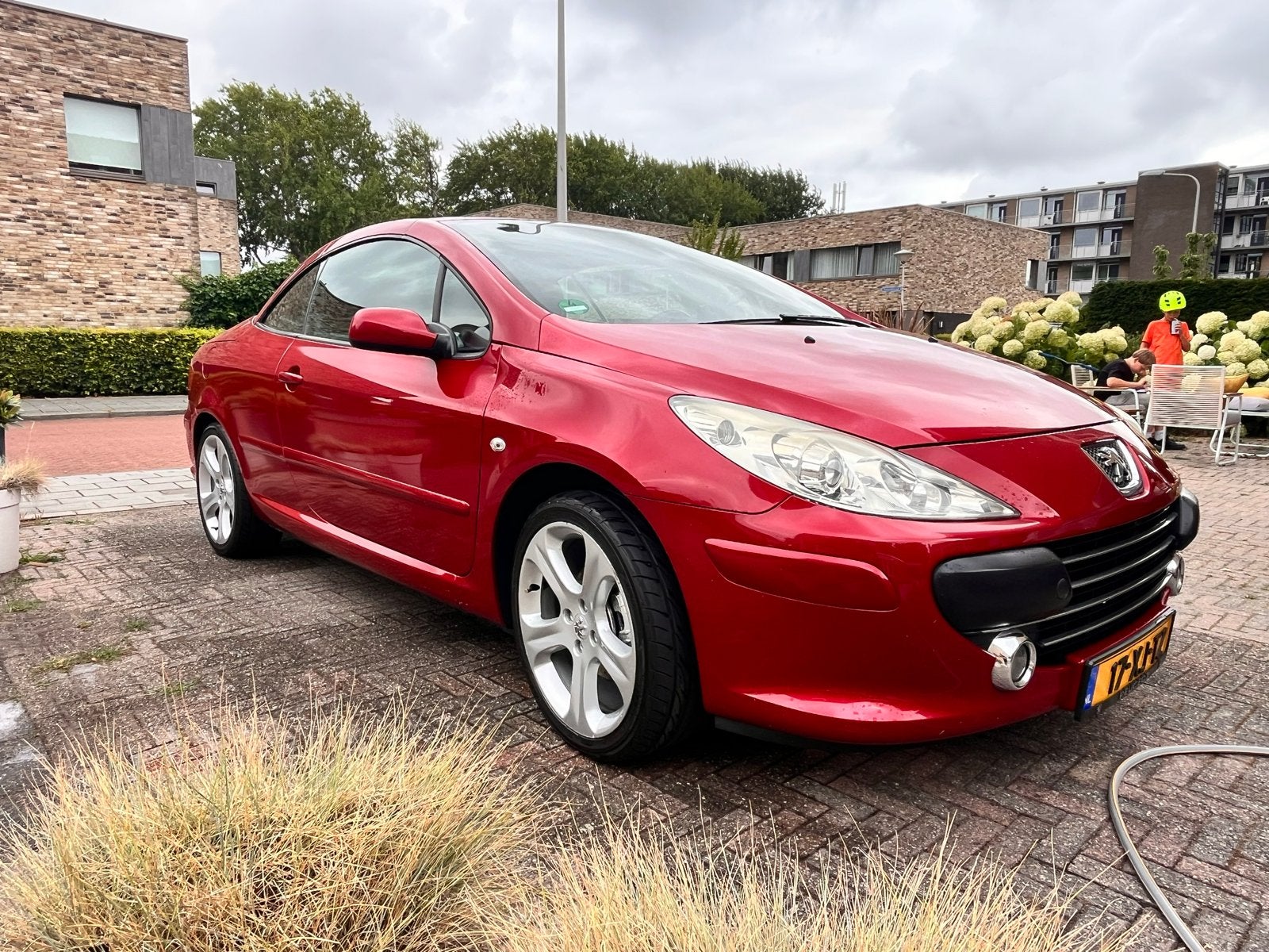 Peugeot 307 2.0 16V CC 2007 Rood, Voorwielaandrijving, 4 cilinders, Cabriolet, 4 stoelen