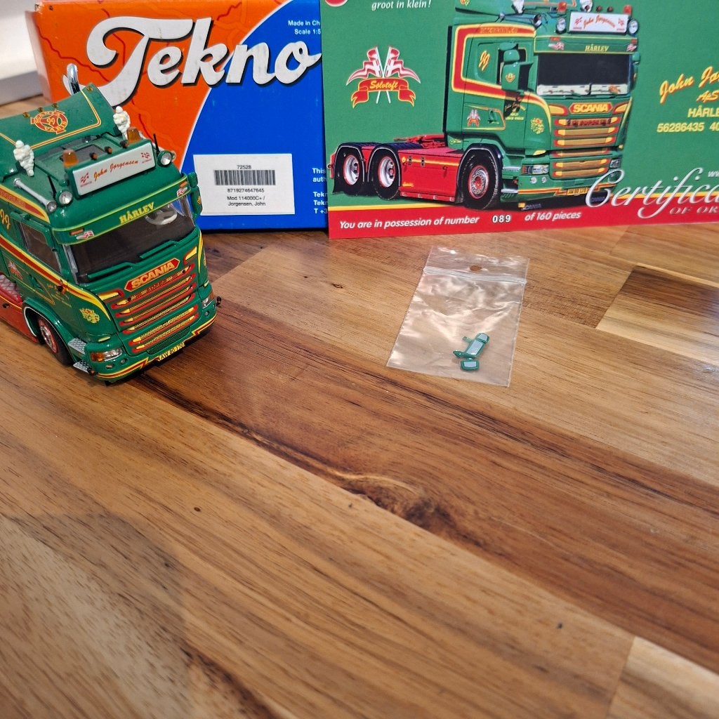 Tekno Scania R-serie John Jorgensen miniatuur truck  x2 +CF., Hobby en Vrije tijd, Verzenden, Zo goed als nieuw, Bus of Vrachtwagen