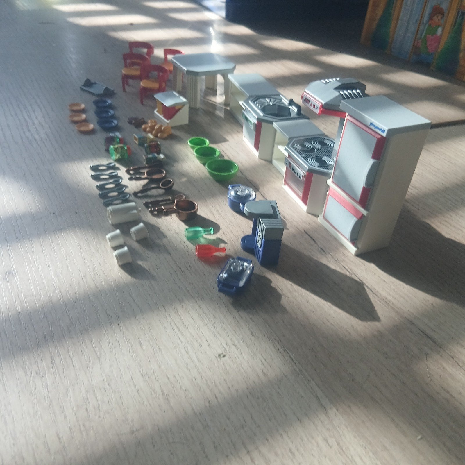Playmobil keuken met accessoires en eethoek, Ophalen of Verzenden, Gebruikt, Jongen of Meisje