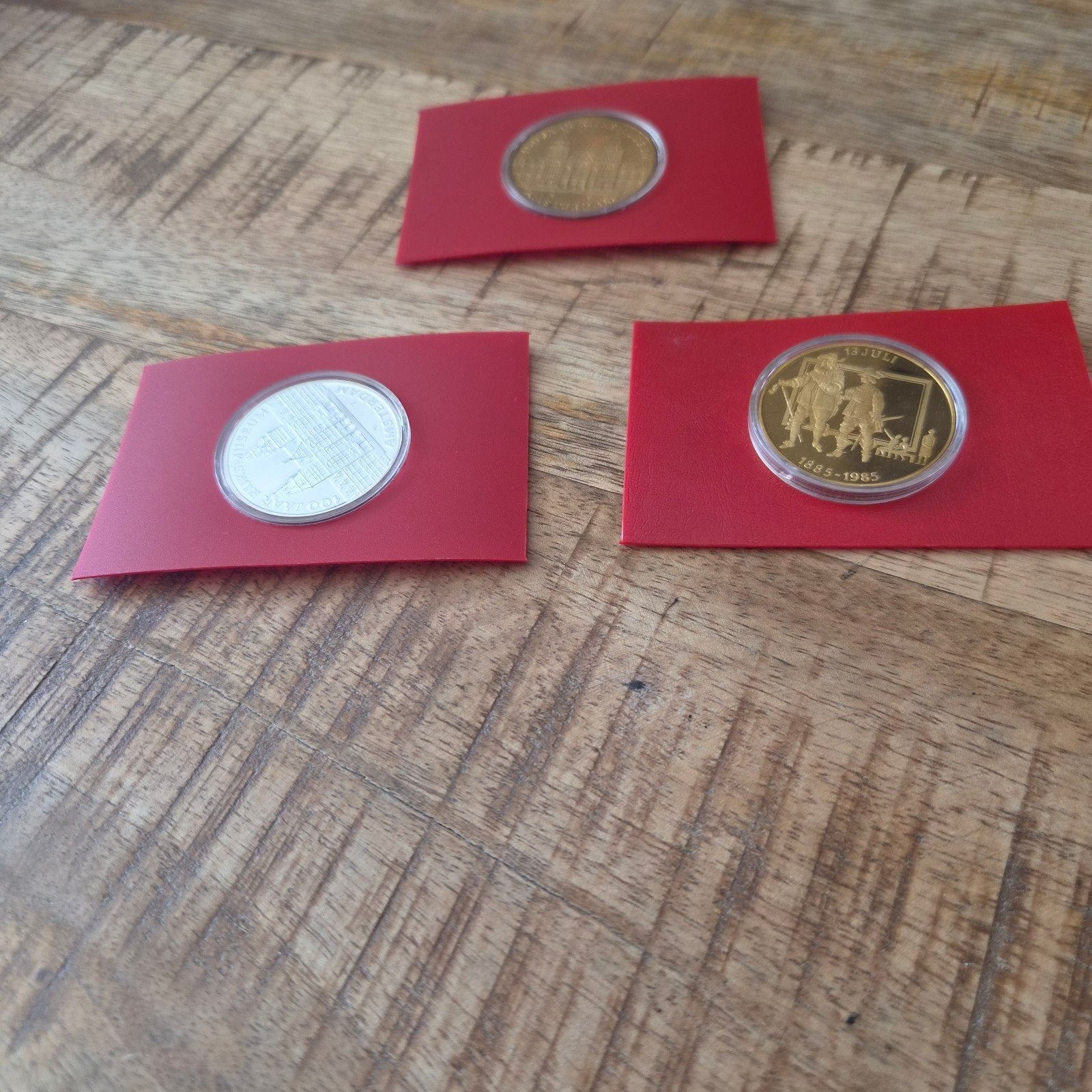 Rijksmuseum Gedenkpenning 1885-1985 (3 stuks), Ophalen of Verzenden, Koningin Beatrix, Overige waardes, Setje