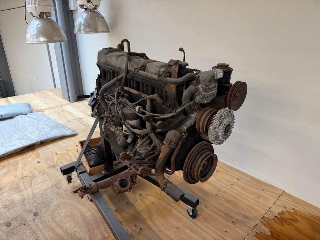 Toyota 2F Benzine Motor inclusief Versnellingsbak., Ophalen, Gebruikt, Toyota