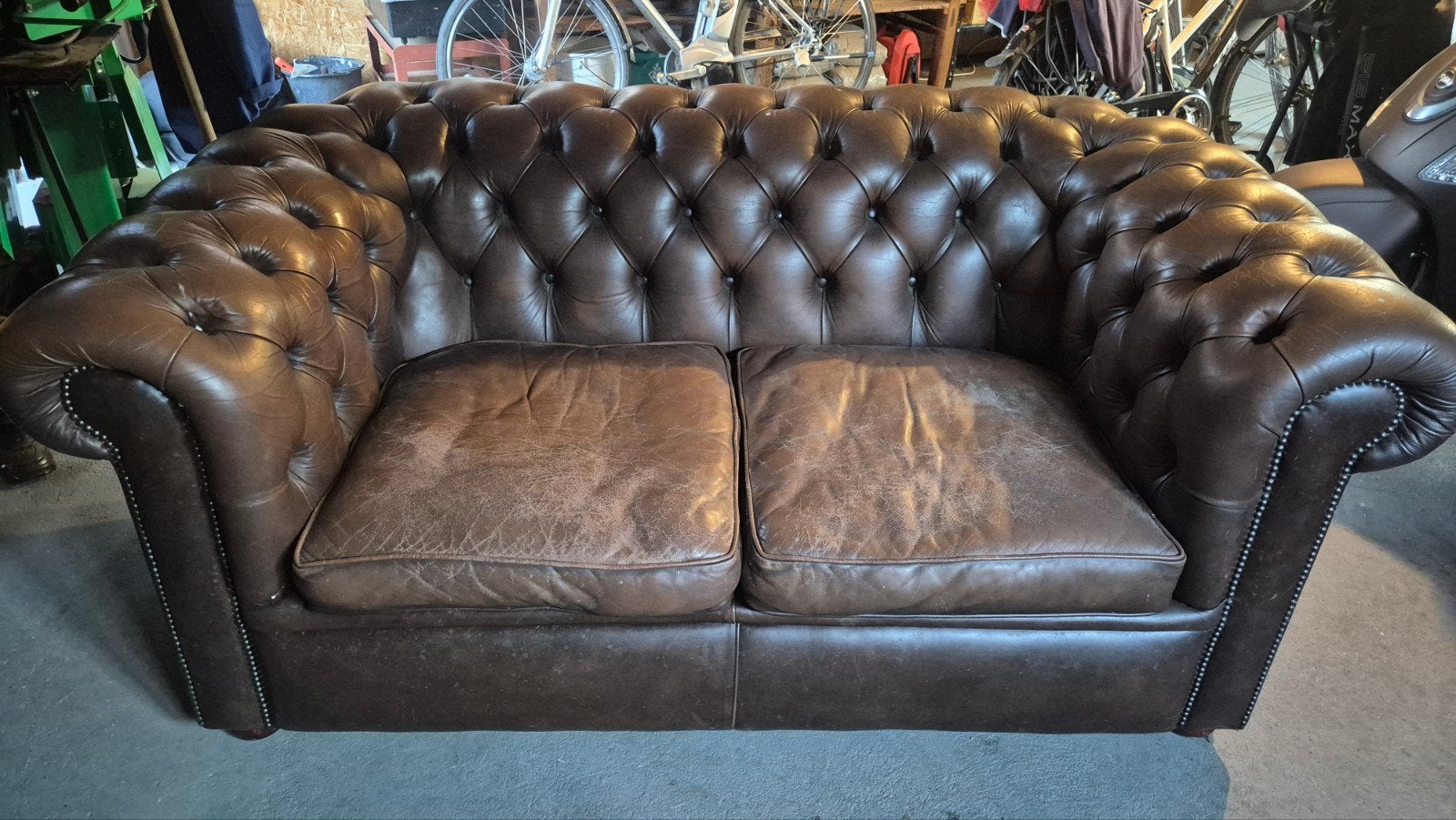 Chesterfield tweepersoonsbank, Huis en Inrichting, Ophalen, Gebruikt, Chesterfield, Klassiek, Vintage, 150 tot 200 cm