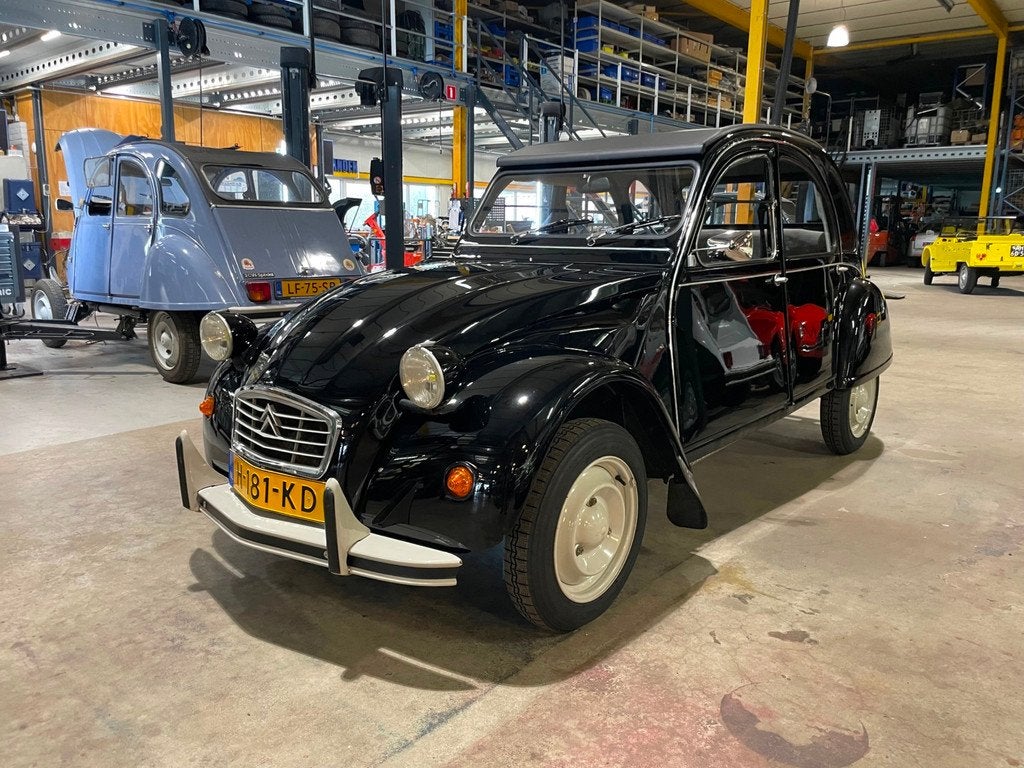 Citroen 2 CV 6 Special, Auto's, Citroën, Bedrijf, Te koop, 2CV, Benzine, Sedan, Handgeschakeld, Geïmporteerd, Zwart, Voorwielaandrijving