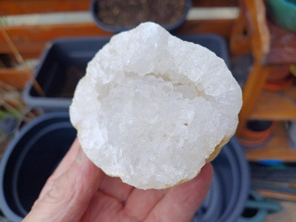 Rij271 Bergkristal geode Marokko #collectie #verzameling, Ophalen of Verzenden, Mineraal