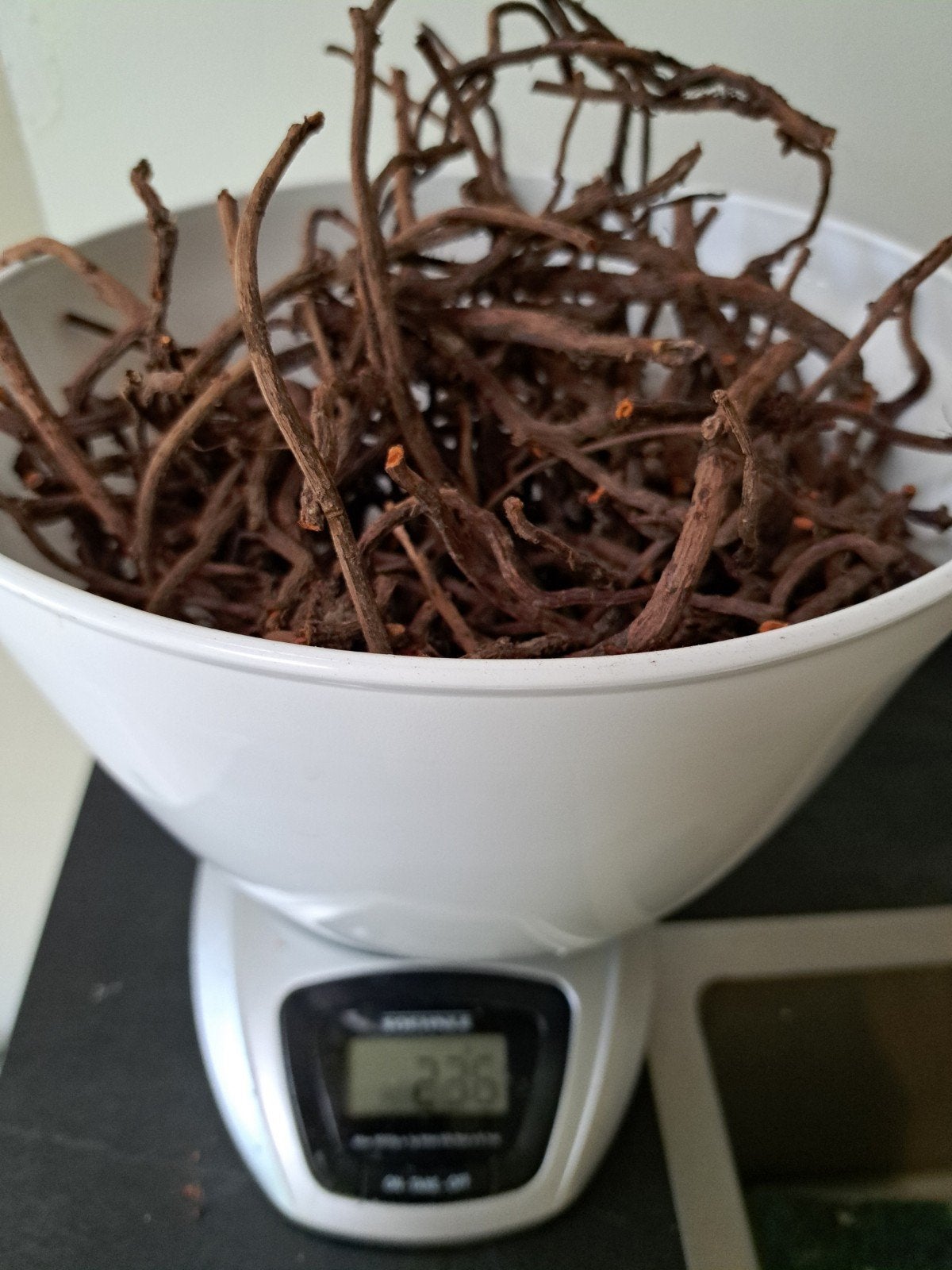 Meekrap wortels gedroogd  eco verf. Ruim 200 gram voor wol, Verzenden, Breien of Haken, Wol of Garen