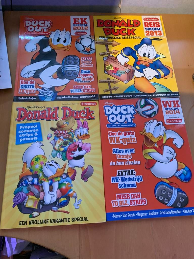 Donald Duck Specials: EK, WK, Reis & Vakantie (4 stuks), Boeken, Stripboeken, Ophalen of Verzenden, Gelezen