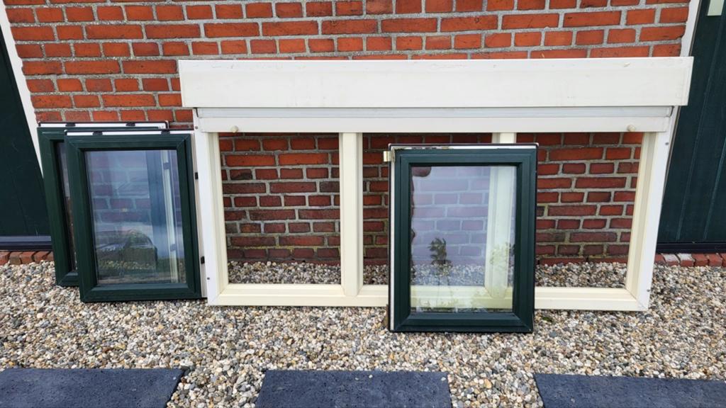 Kunststof dakkapel raam 170x94 incl rolluik, Doe-het-zelf en Verbouw, Ophalen, Kunststof, Gebruikt, Raamkozijn